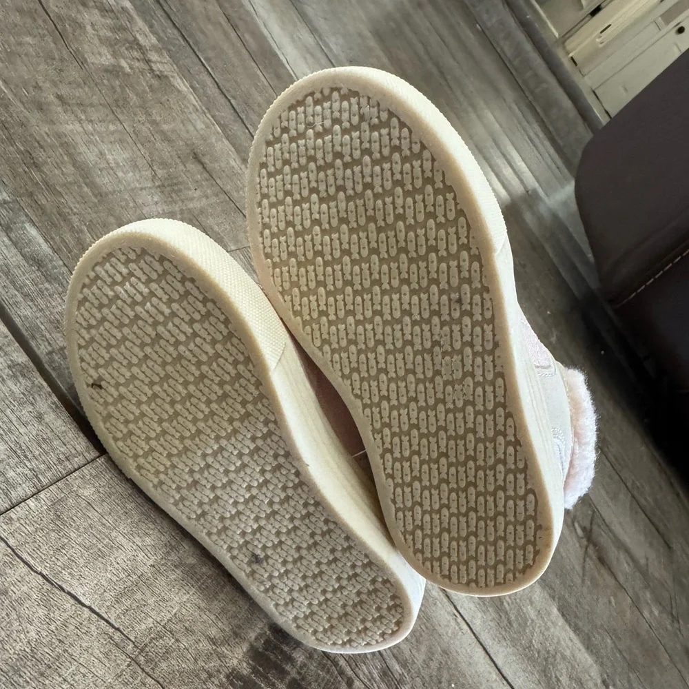 NWOT Toddler OshKosh Sherpa Quilted Boots‎